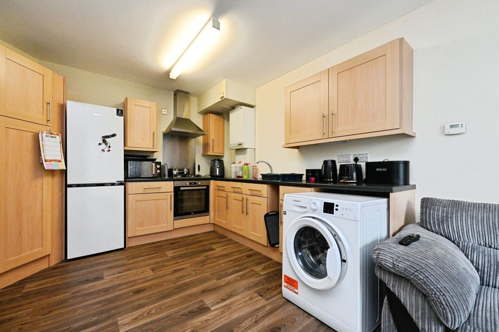 Property photo 2 of 14