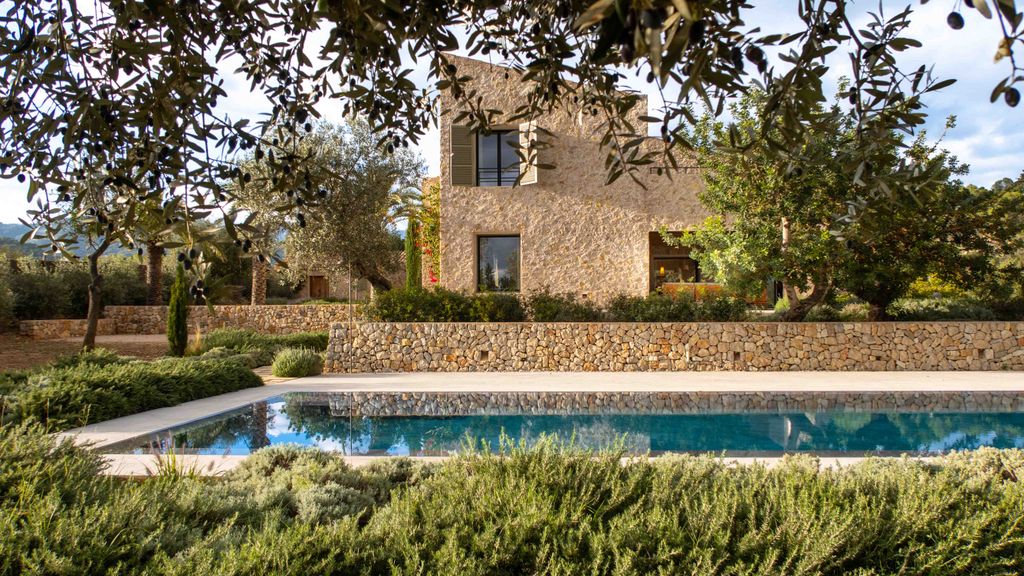 Property photo 2 of 28 002 82712 Small-2.Jpg