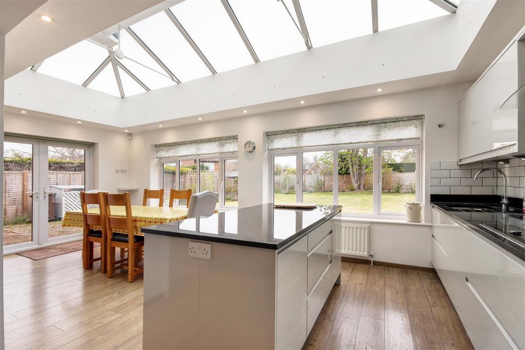 Property photo 3 of 17 63289_019.Jpg