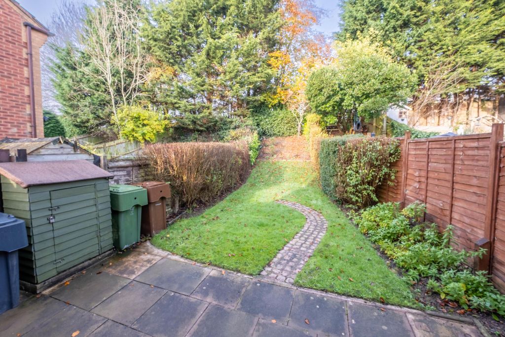 Property photo 2 of 16 Garden