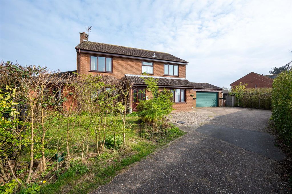 Property photo 1 of 31 Front.Jpg