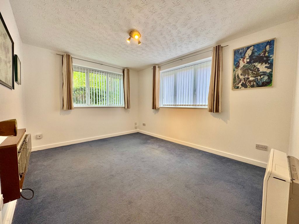 Property photo 3 of 7 Image