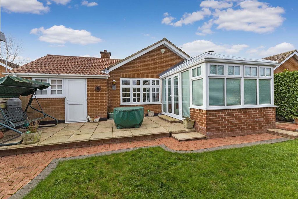 Property photo 2 of 17