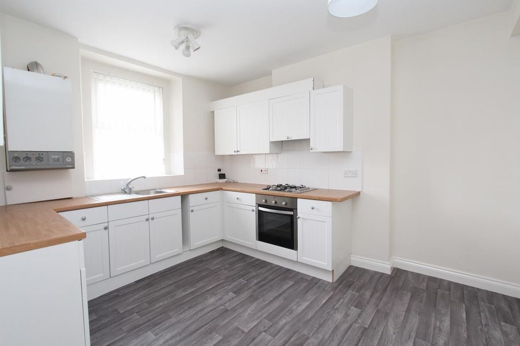 Property photo 2 of 7 Kitchen 2.Jpg