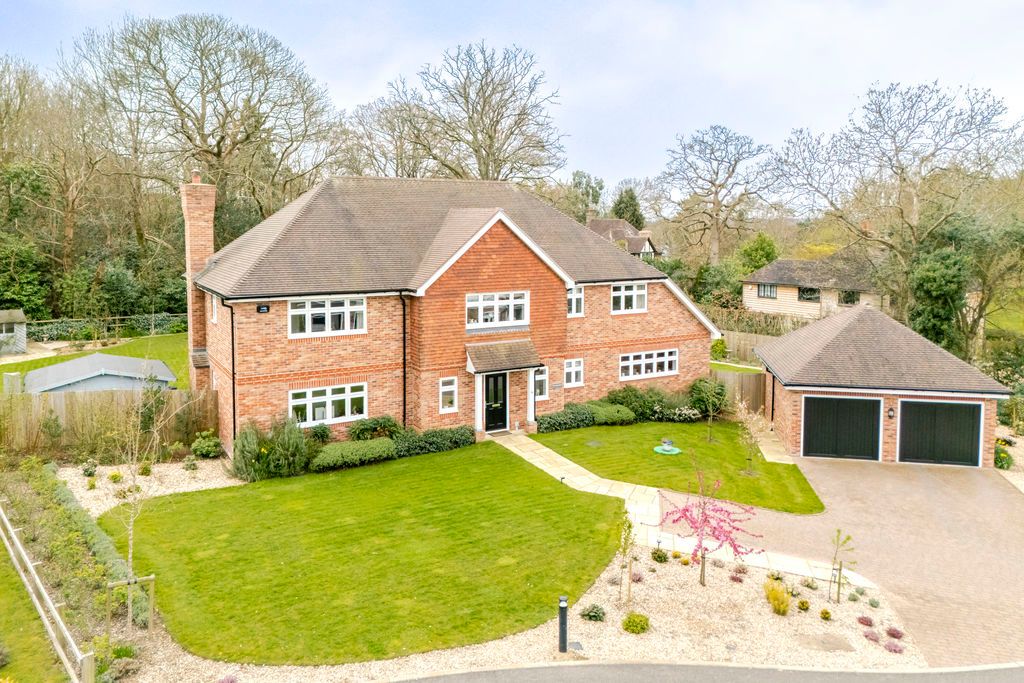 Property photo 1 of 35 Photo 38