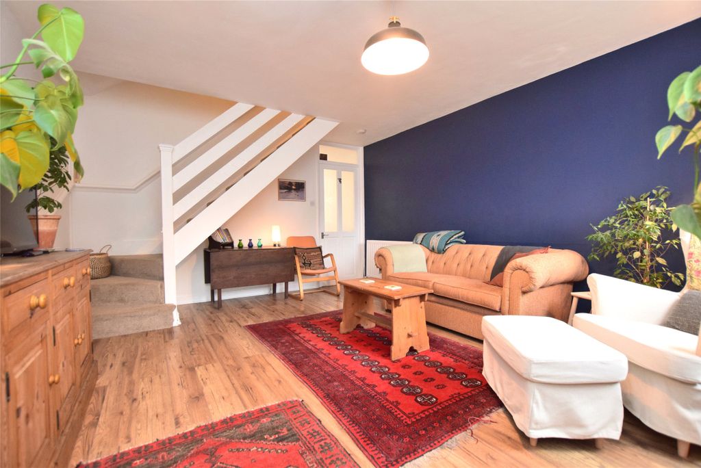 Property photo 1 of 14 Living Room