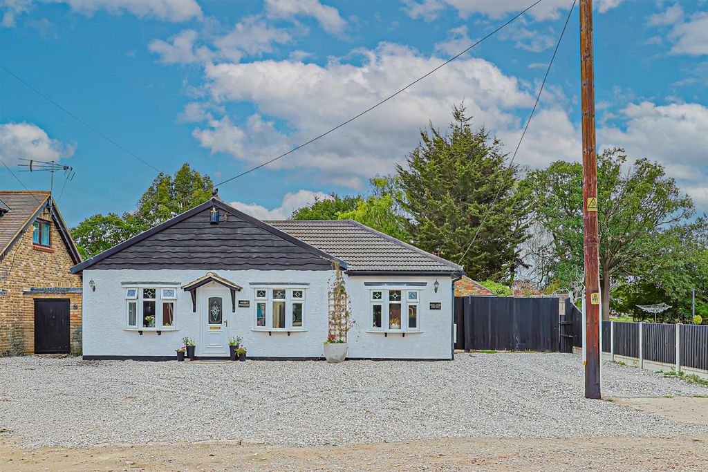 Property photo 1 of 26
