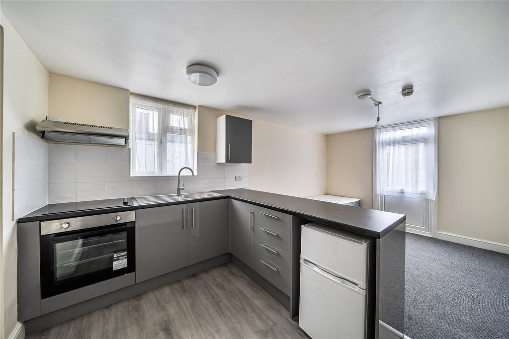 Property photo 1 of 12 Picture No. 02