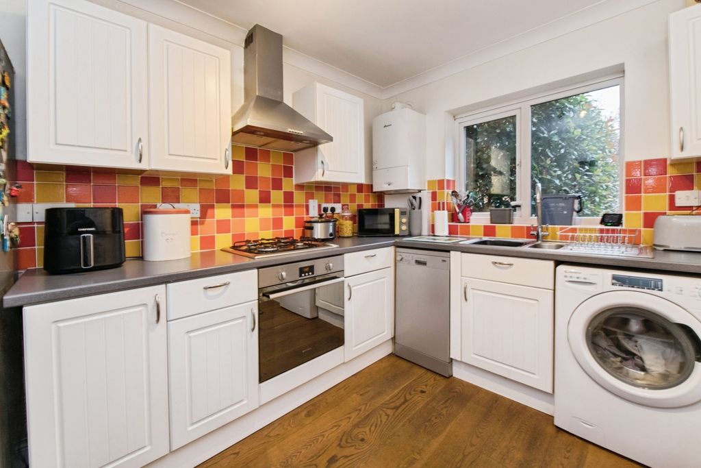 Property photo 3 of 19 Pbox-Img.Jpg