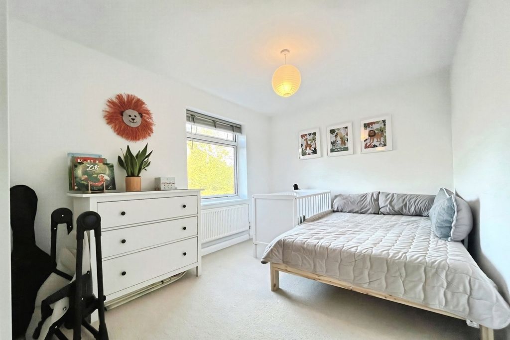 Property photo 3 of 7 Pbox-Img.Jpg