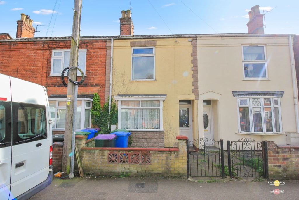 Property photo 1 of 16