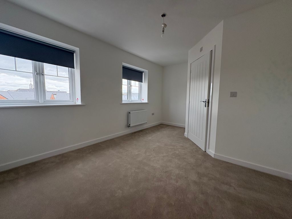 Property photo 3 of 10 Image