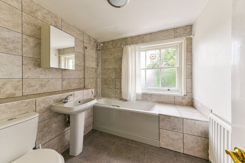 Property photo 2 of 11 Picture No. 02