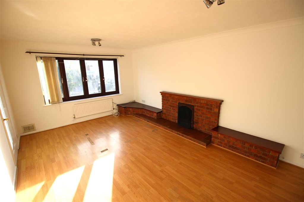 Property photo 2 of 13 Img_2850.Jpg