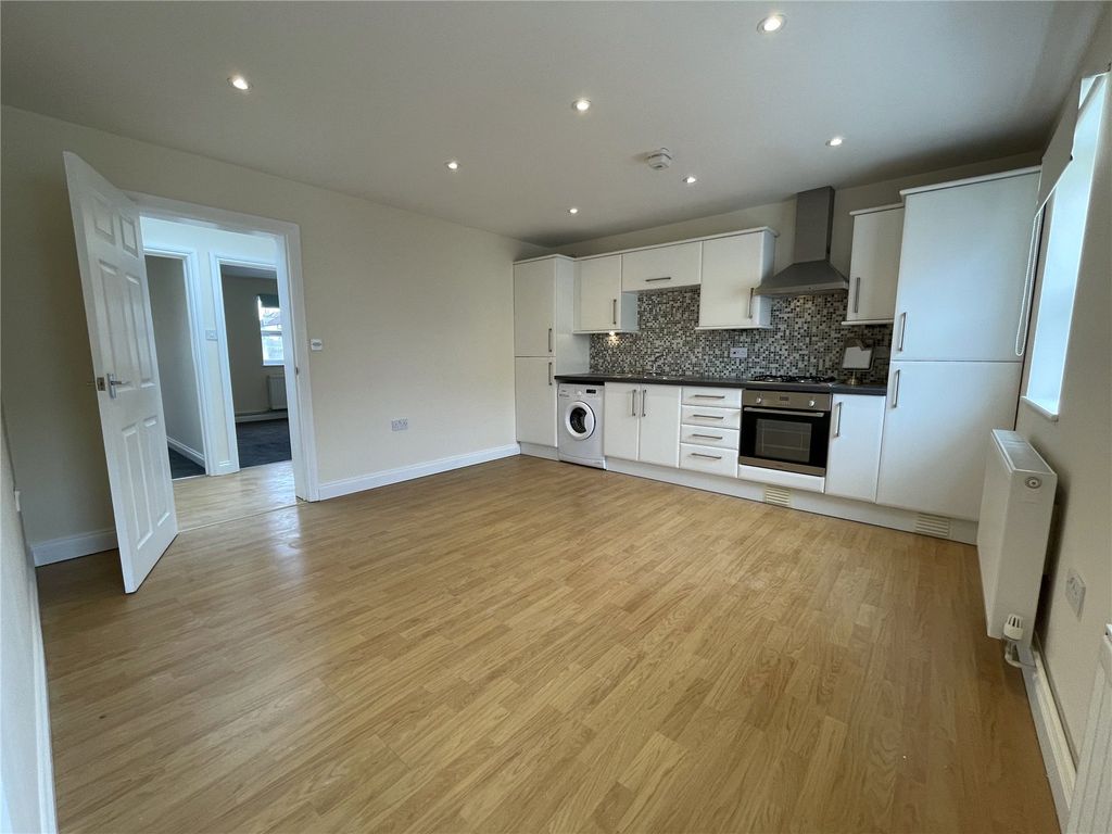 Property photo 1 of 7 Picture No. 14