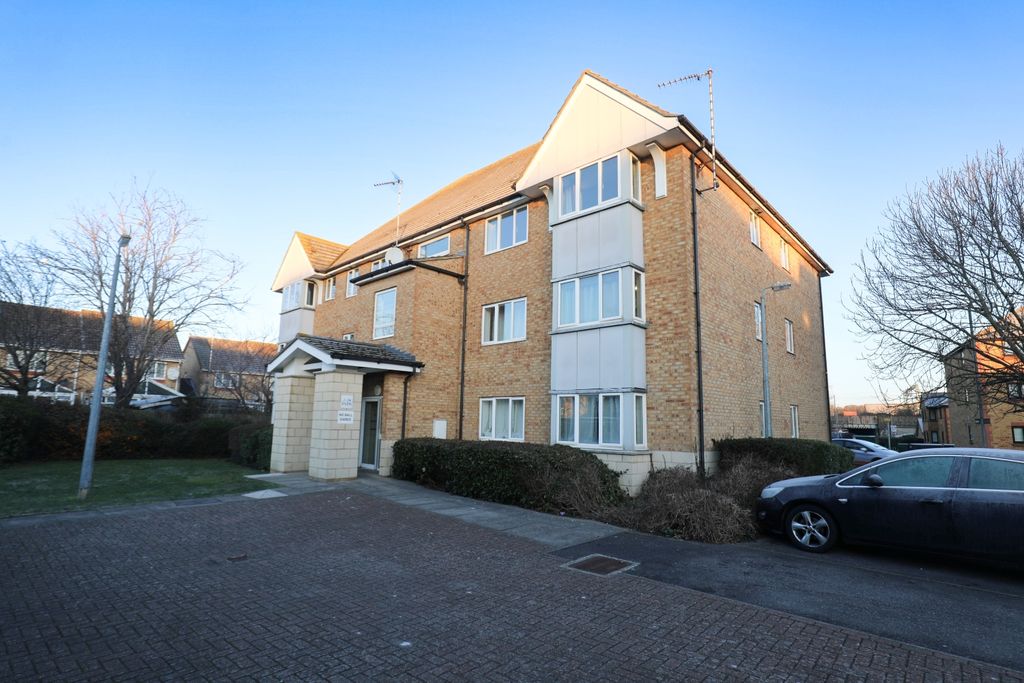 Property photo 1 of 7 8E0A9401