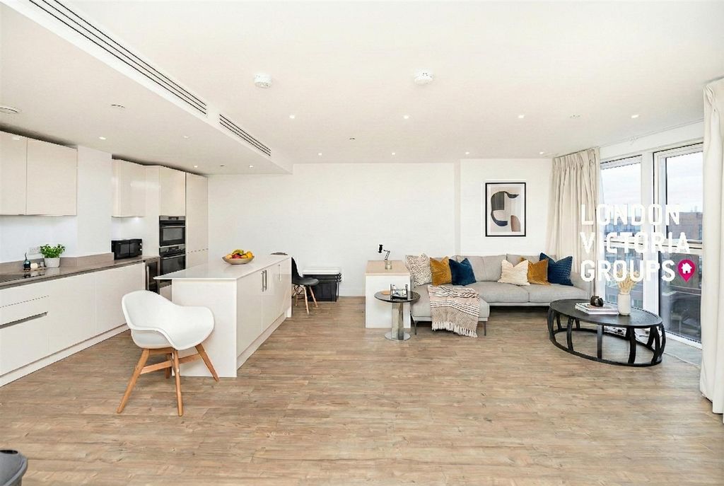 Property photo 1 of 20 1-5213.Jpg