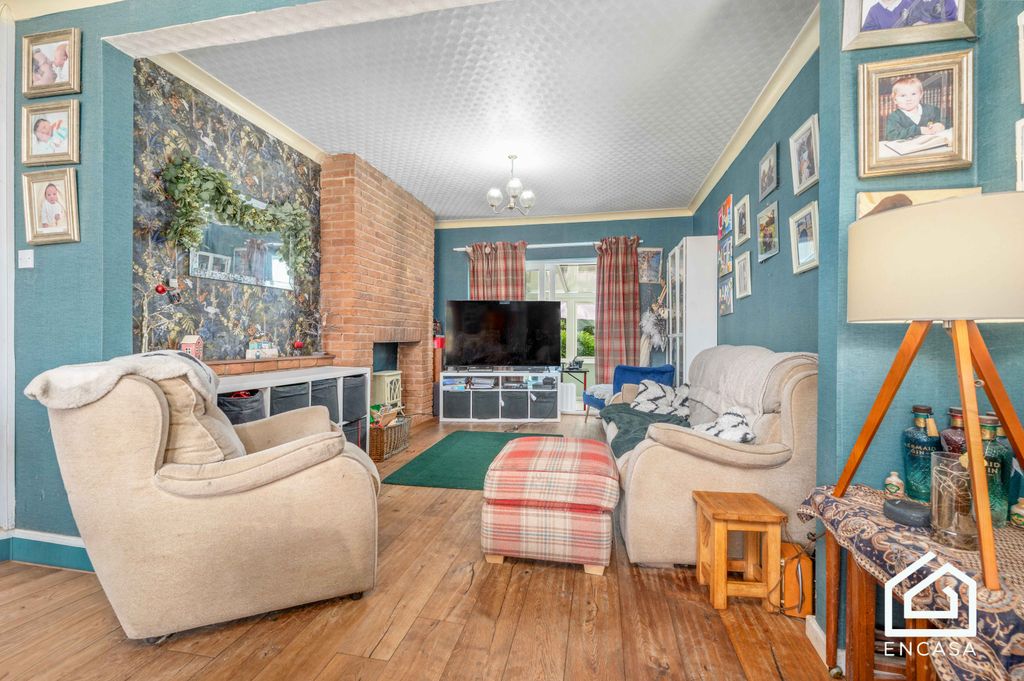 Property photo 3 of 20