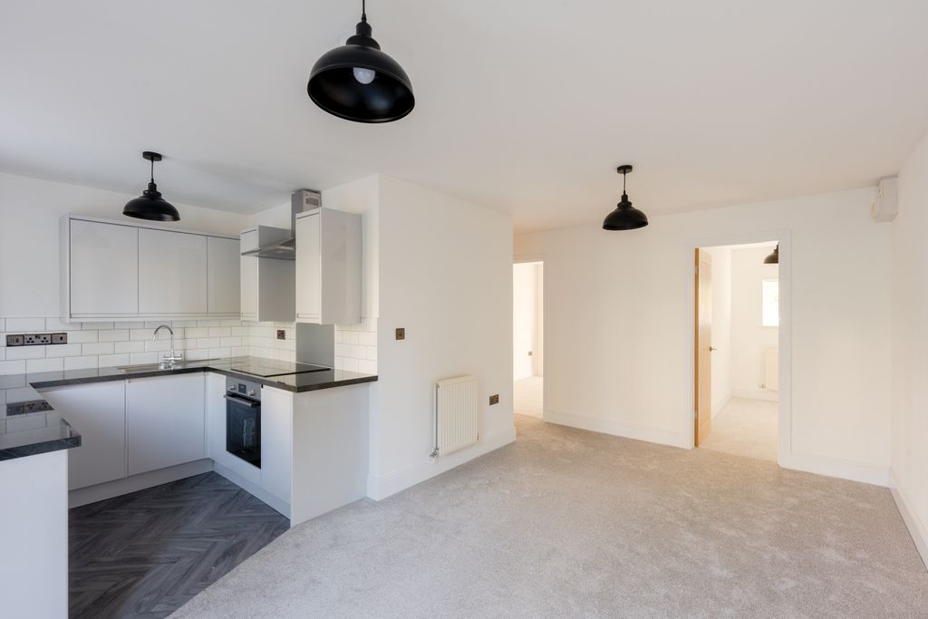 Property photo 2 of 14 Photo 2