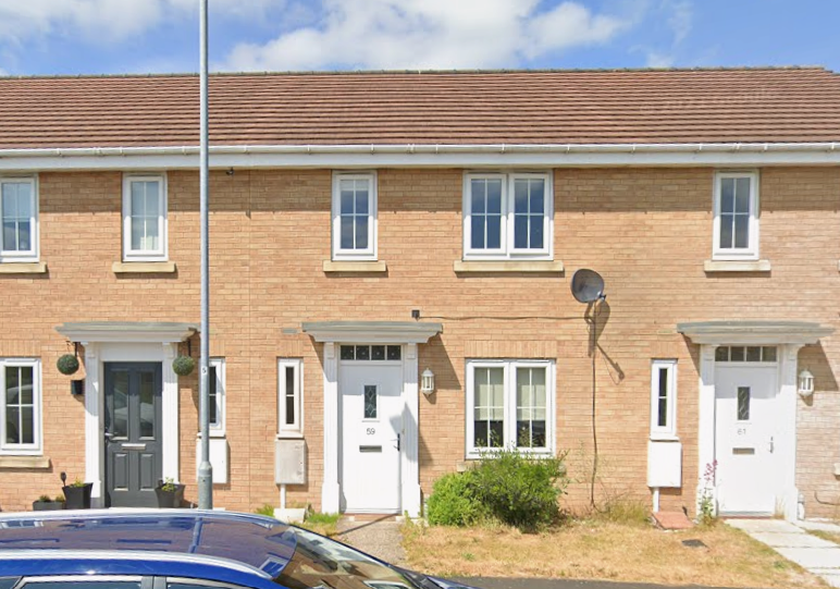 Property photo 1 of 12