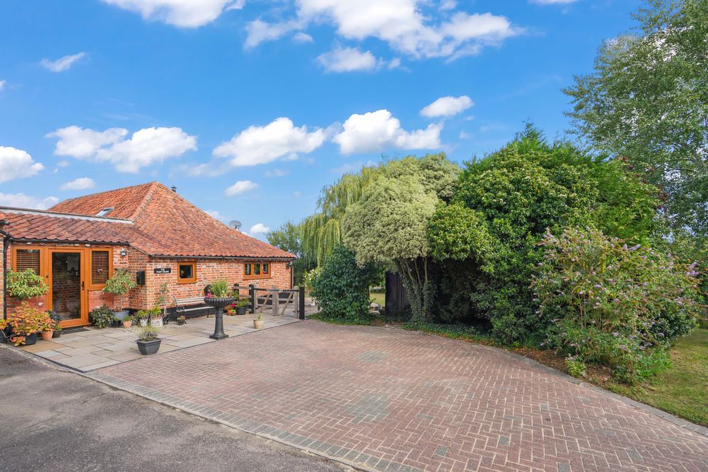 Property photo 2 of 24 Tdf09079