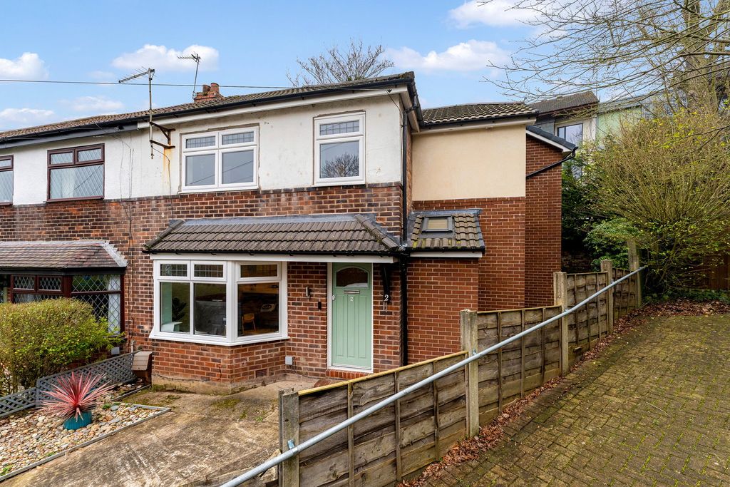 Property photo 2 of 42
