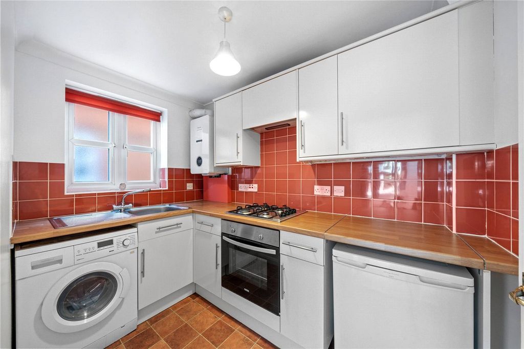 Property photo 3 of 8 Picture No. 01