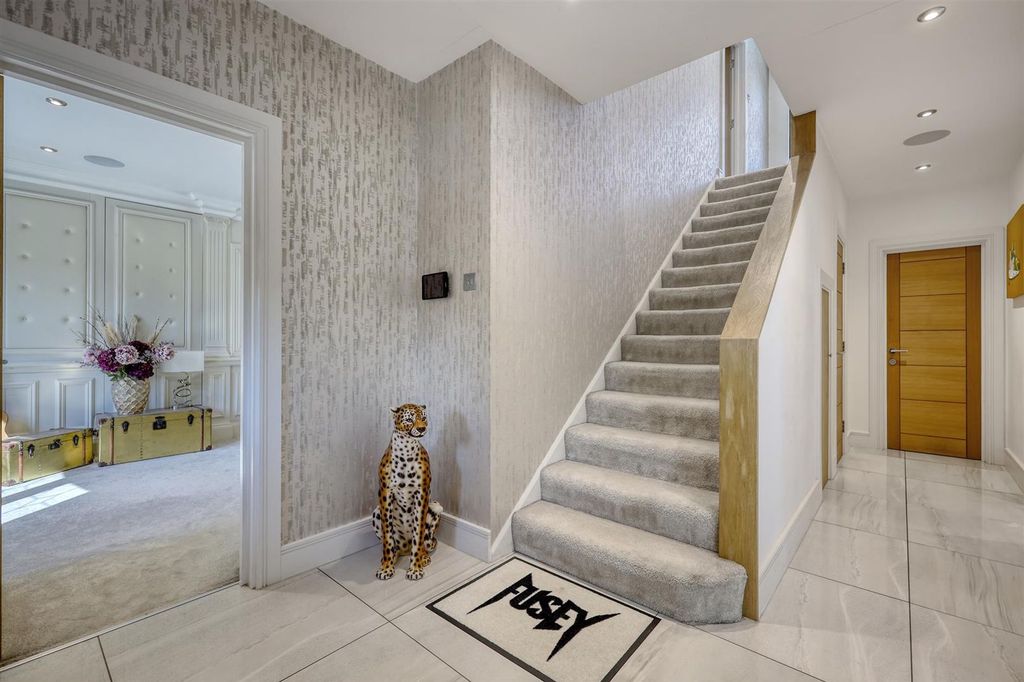 Property photo 2 of 43 2.Jpg