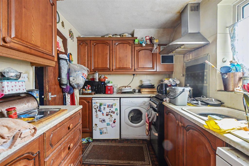 Property photo 3 of 4 Kitchen_2.Jpeg
