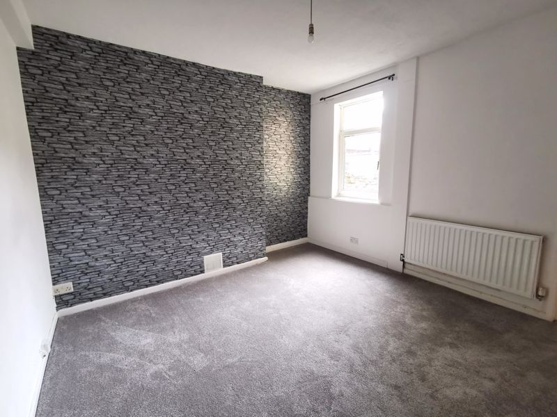 Property photo 2 of 13 Photo 9