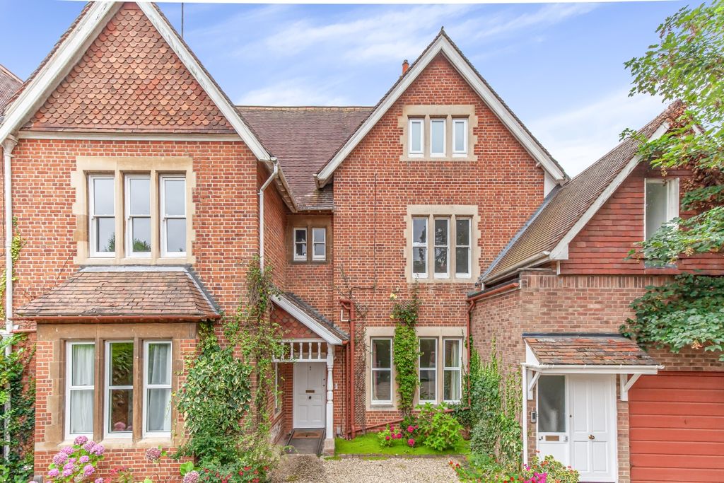 Property photo 1 of 8 169454