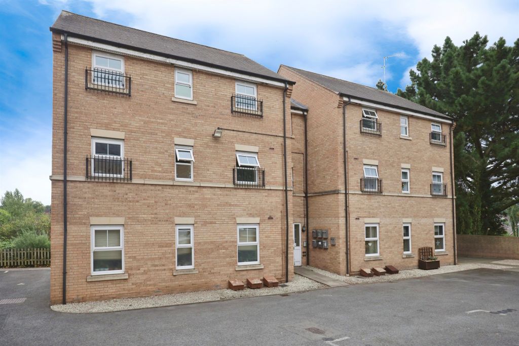 Property photo 1 of 16