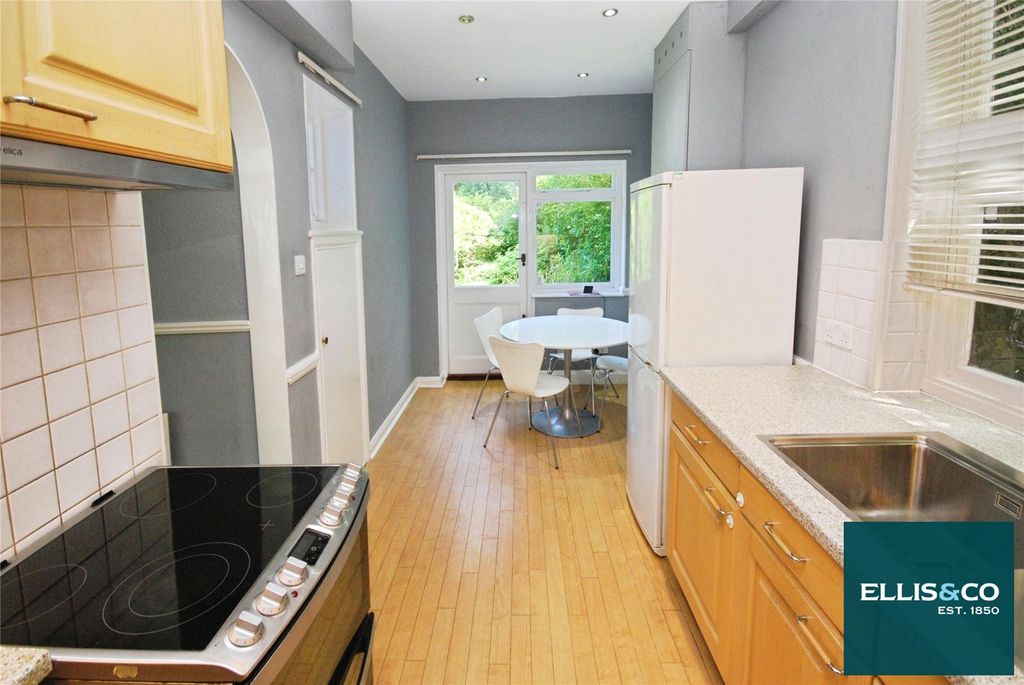 Property photo 2 of 12 Picture No. 07