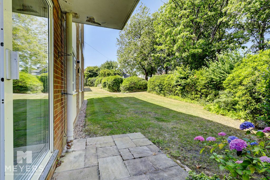 Property photo 1 of 22
