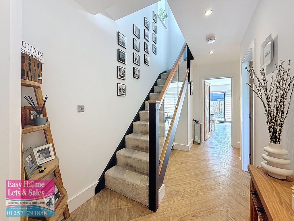 Property photo 3 of 37 Hallway