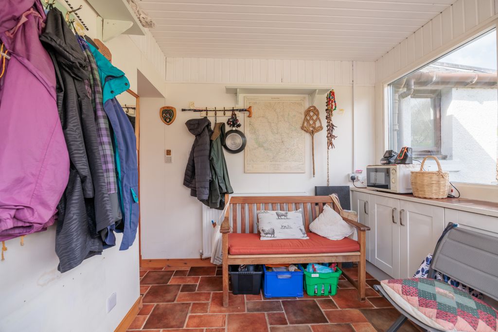 Property photo 2 of 44
