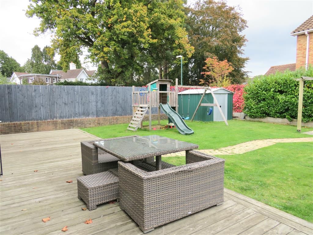 Property photo 2 of 16 Garden