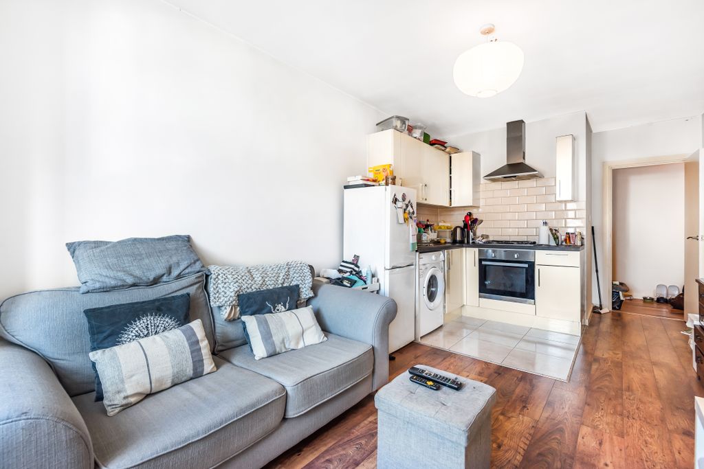 Property photo 2 of 7