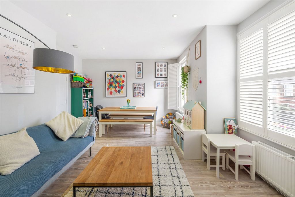 Property photo 3 of 11 Picture No. 20