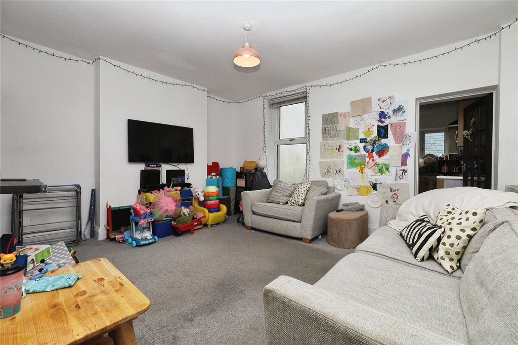 Property photo 3 of 10 Picture No. 10