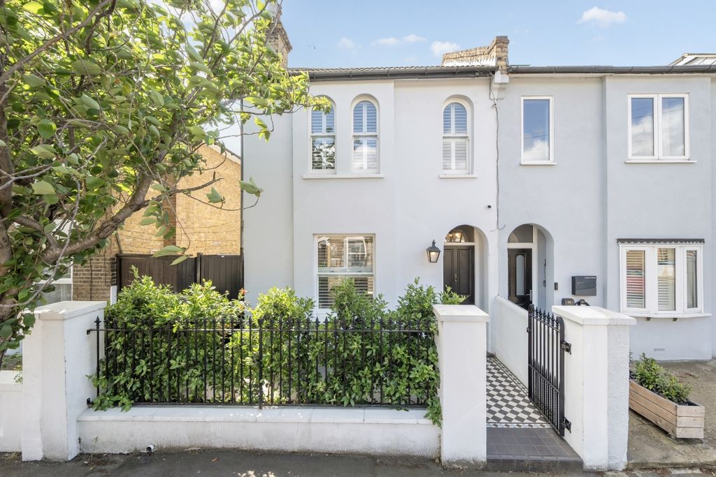 Property photo 2 of 22 1472179-3-6A214d4...