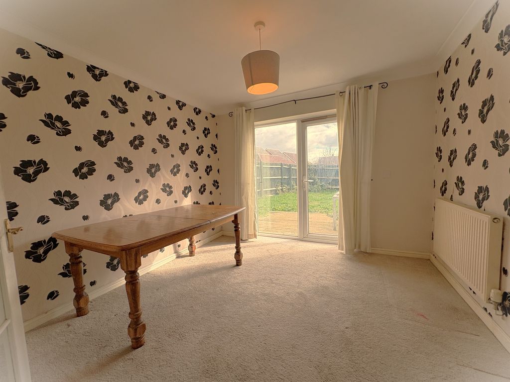 Property photo 3 of 13 Living Room