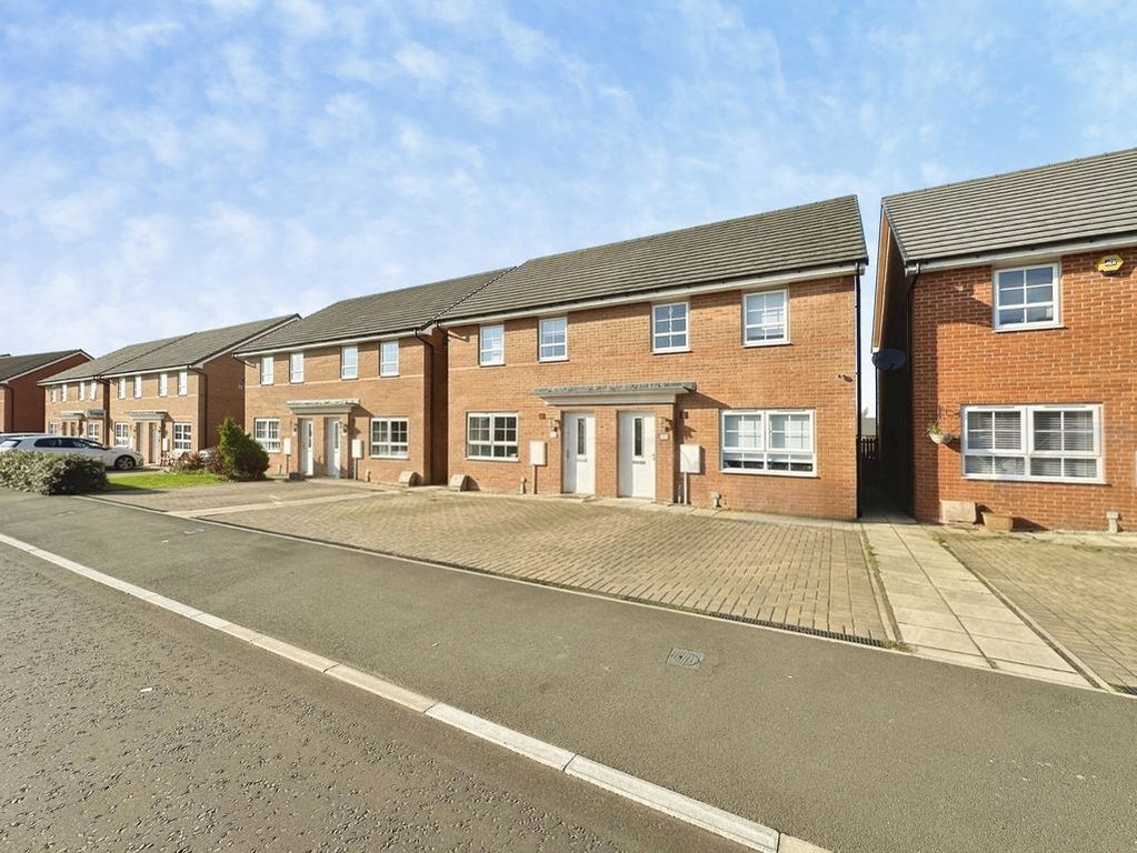 Property photo 1 of 14 Photo 12