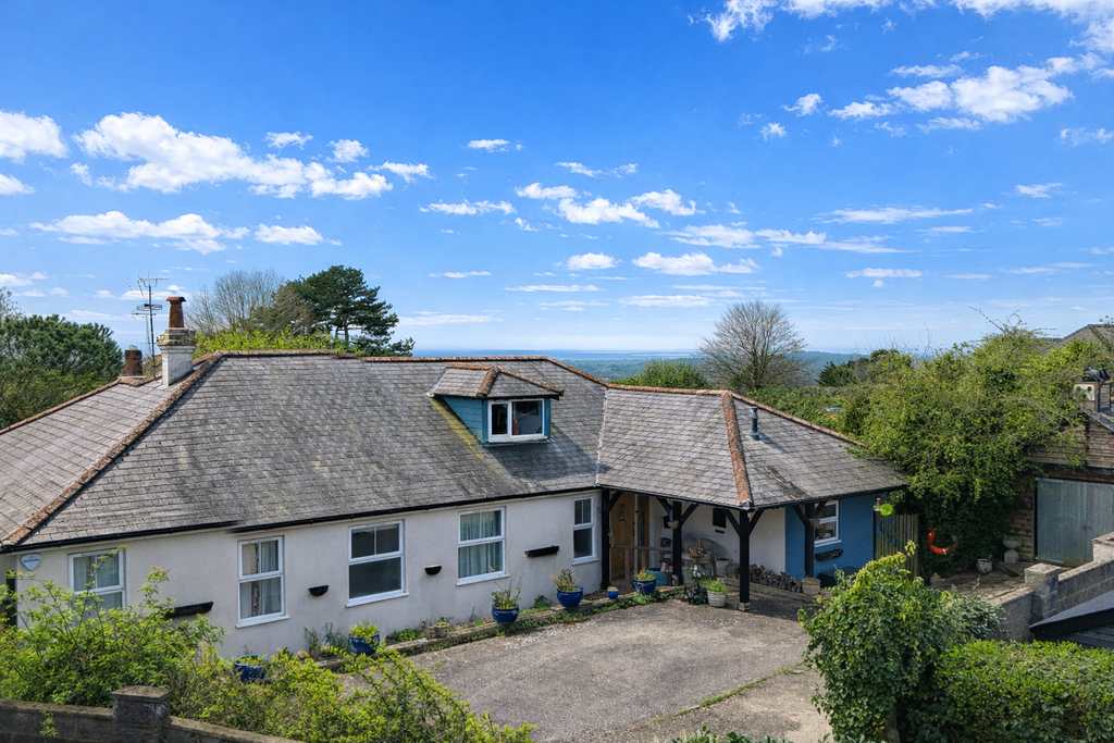 Property photo 1 of 31