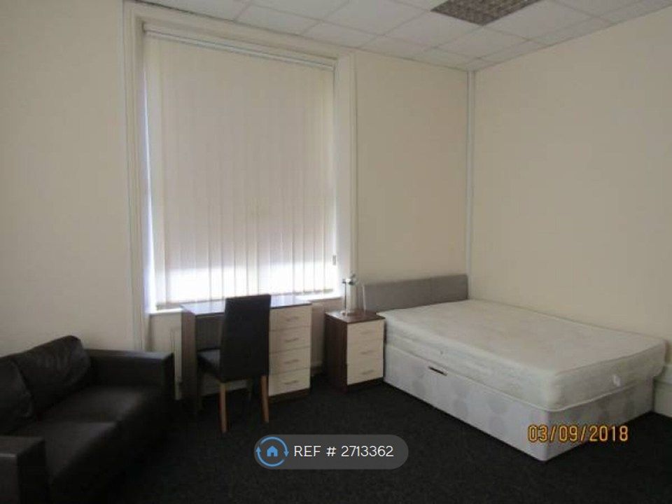 Property photo 3 of 8 First Floor Room Example 01