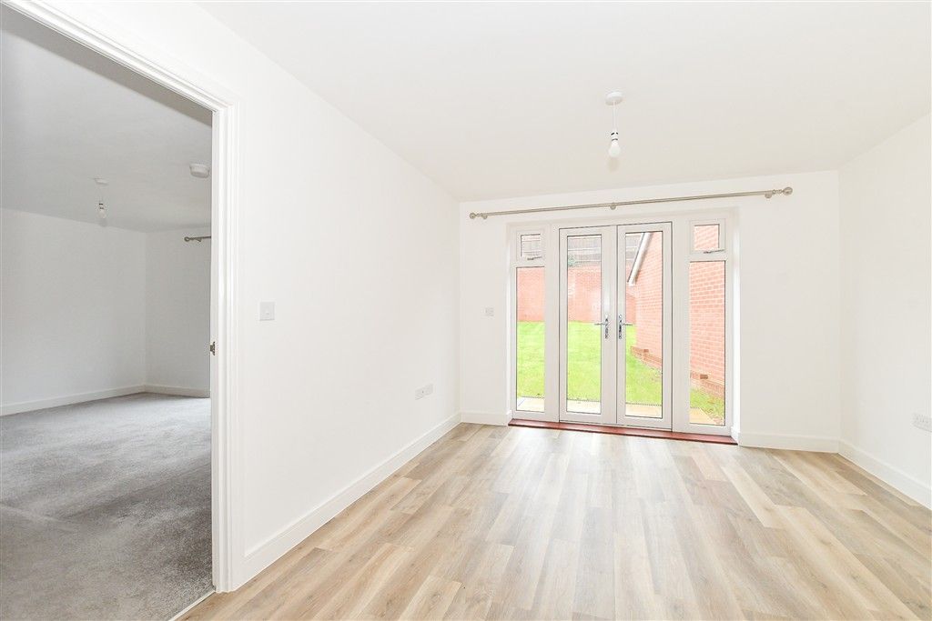 Property photo 3 of 16 Dining Room