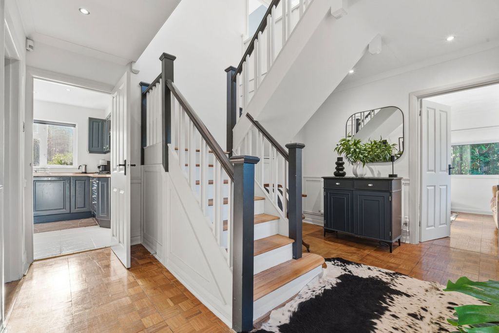 Property photo 3 of 22