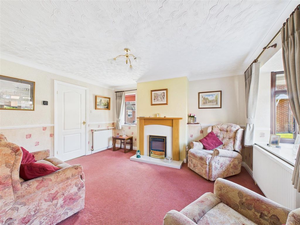 Property photo 3 of 14 Cam03303G0-Pr0222-Still005.Jpg