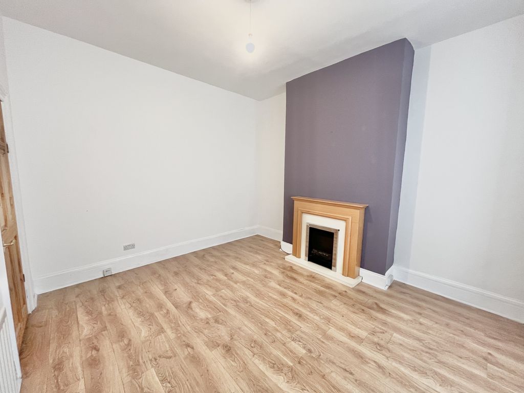 Property photo 3 of 14 Gallery