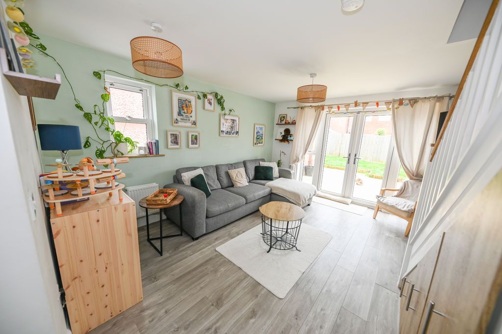 Property photo 3 of 12 Photo 13